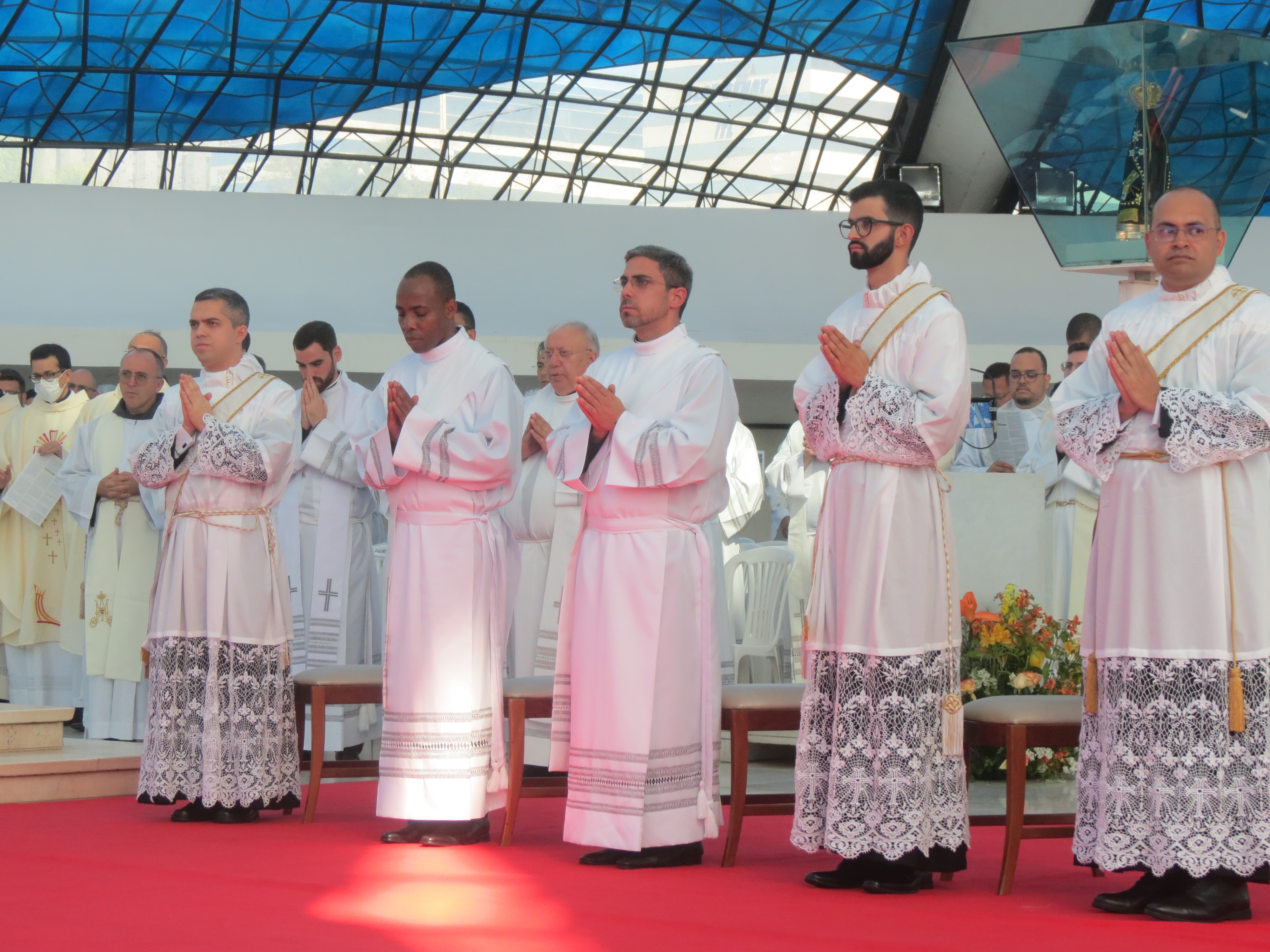 Xnxx13 - SeminÃ¡rio Maior de BrasÃ­lia - Nossa Senhora de FÃ¡tima - OrdenaÃ§Ã£o  presbiteral de 9 novos padres para a Arquidiocese de BrasÃ­lia