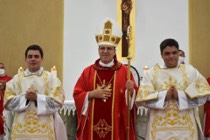 Missa de ordenação diaconal na diocese de Uruaçu